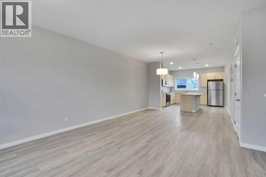 667 Wolf Willow Boulevard SE — photo 10