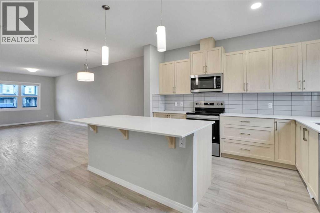 667 Wolf Willow Boulevard SE — photo 15