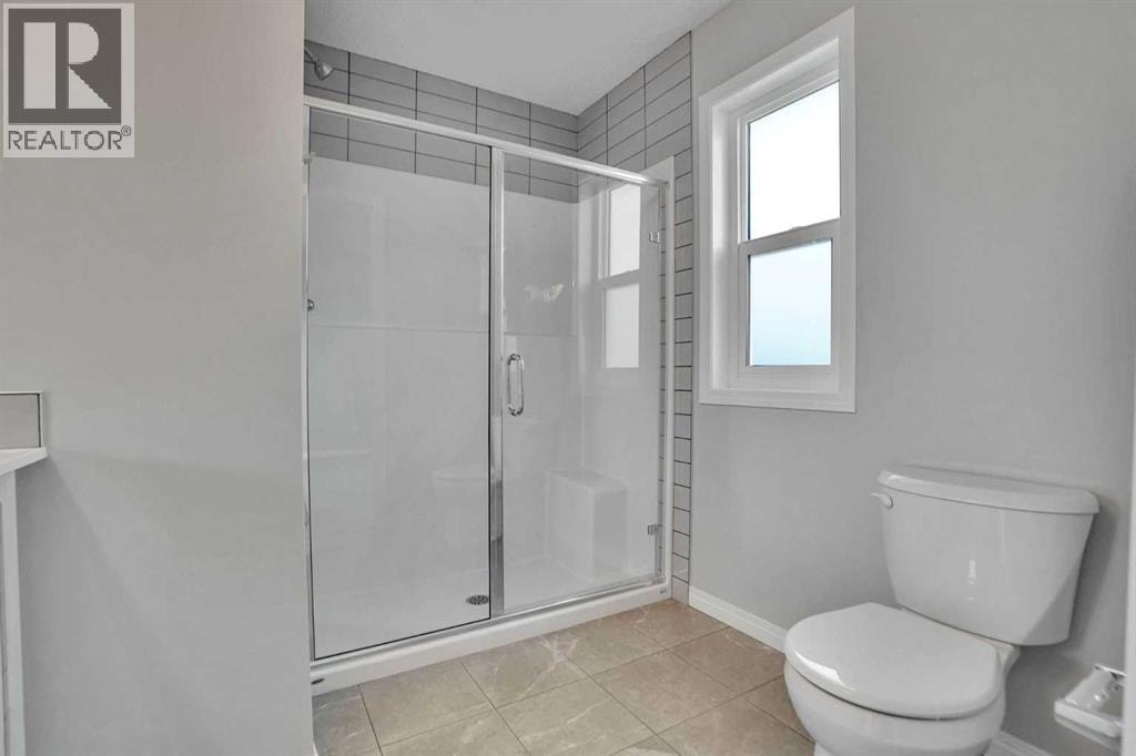667 Wolf Willow Boulevard SE — photo 41