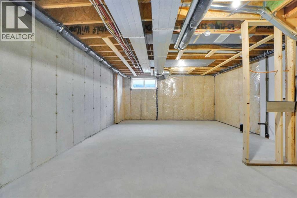 667 Wolf Willow Boulevard SE — photo 44