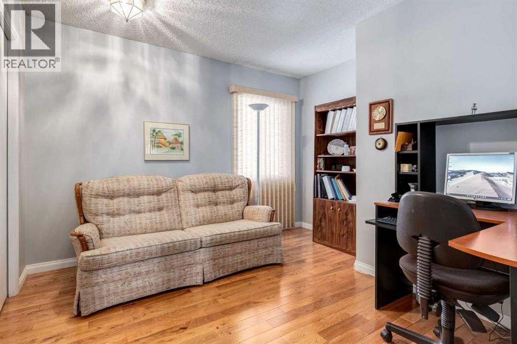 107 Valhalla Crescent NW — photo 13