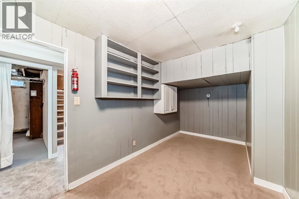 4603 41 Street NW — photo 31