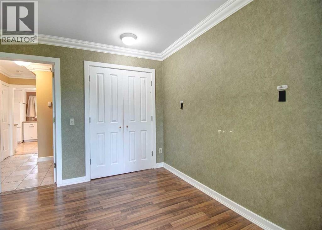 294 Southampton Drive SW — photo 16