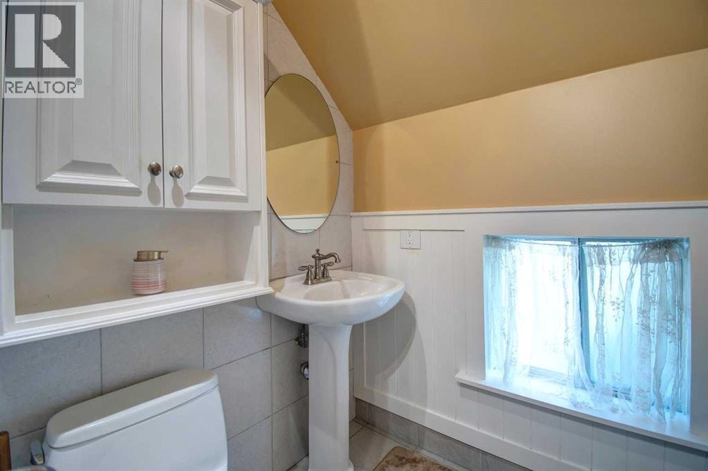 294 Southampton Drive SW — photo 18