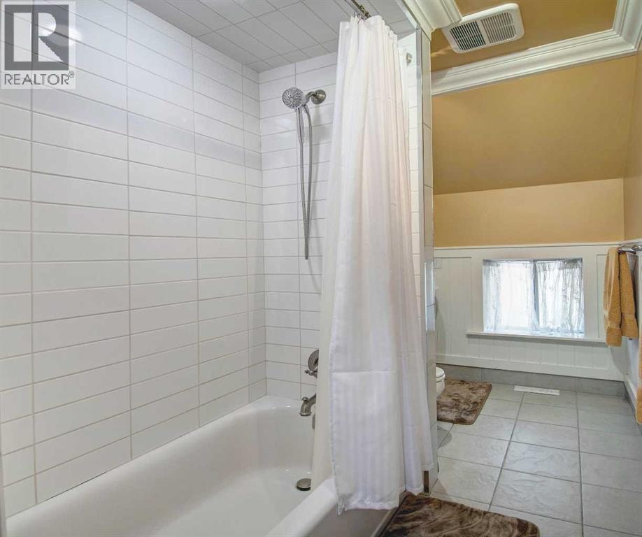 294 Southampton Drive SW — photo 17