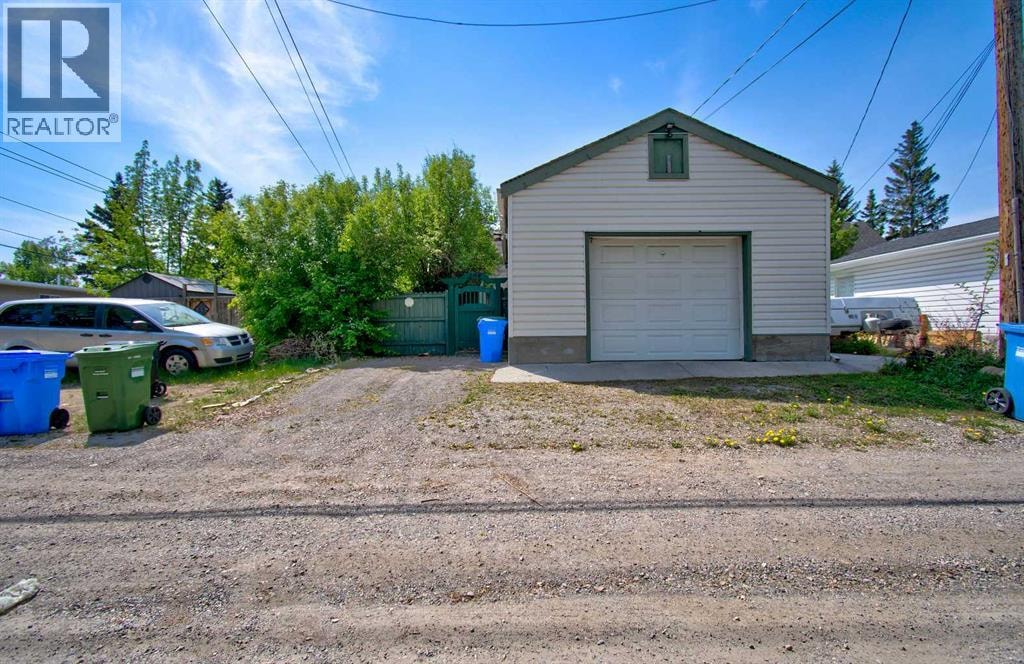 294 Southampton Drive SW — photo 38