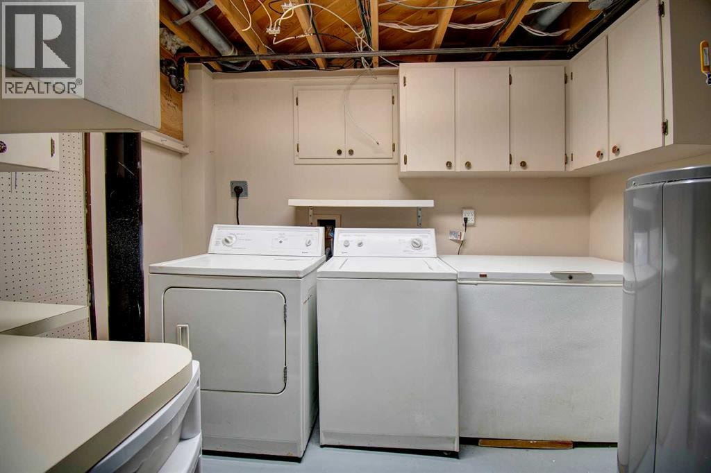 294 Southampton Drive SW — photo 33