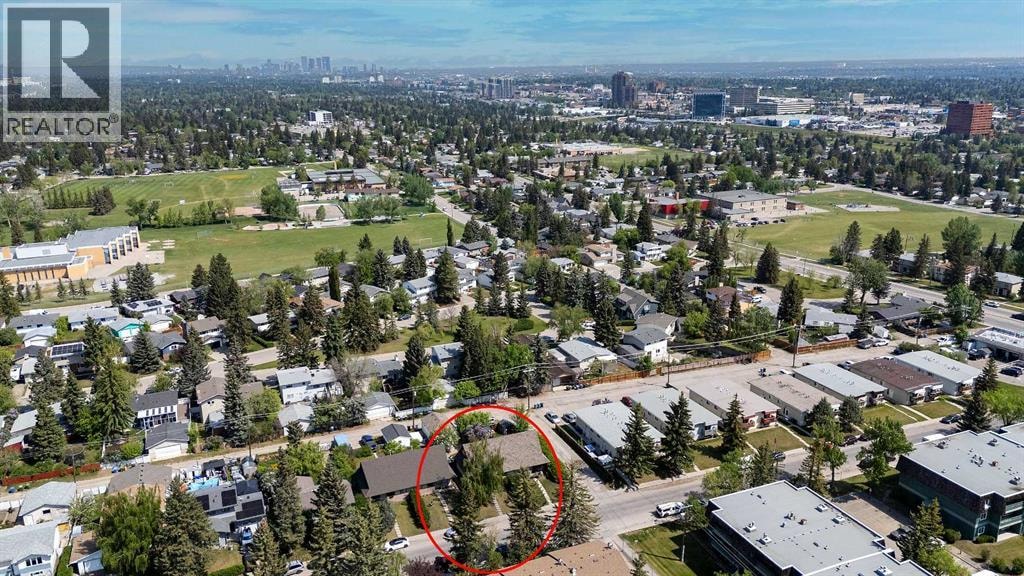 294 Southampton Drive SW — photo 46