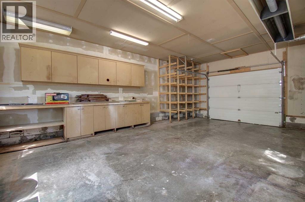 294 Southampton Drive SW — photo 39