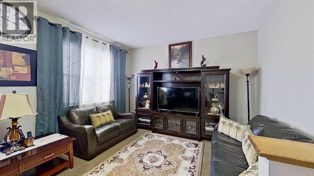 1600 Copperfield Boulevard SE — photo 21