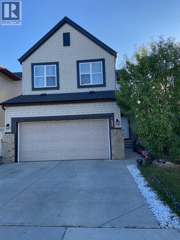 1600 Copperfield Boulevard SE — photo 3