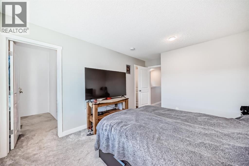 7468 202 Avenue SE — photo 15