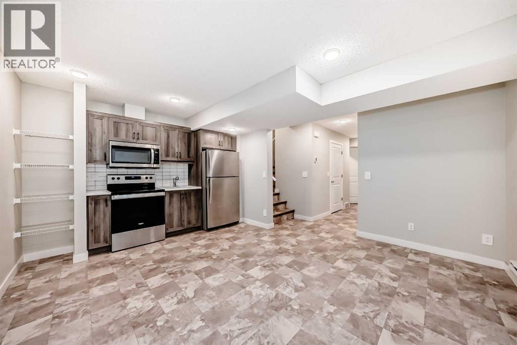 7468 202 Avenue SE — photo 23