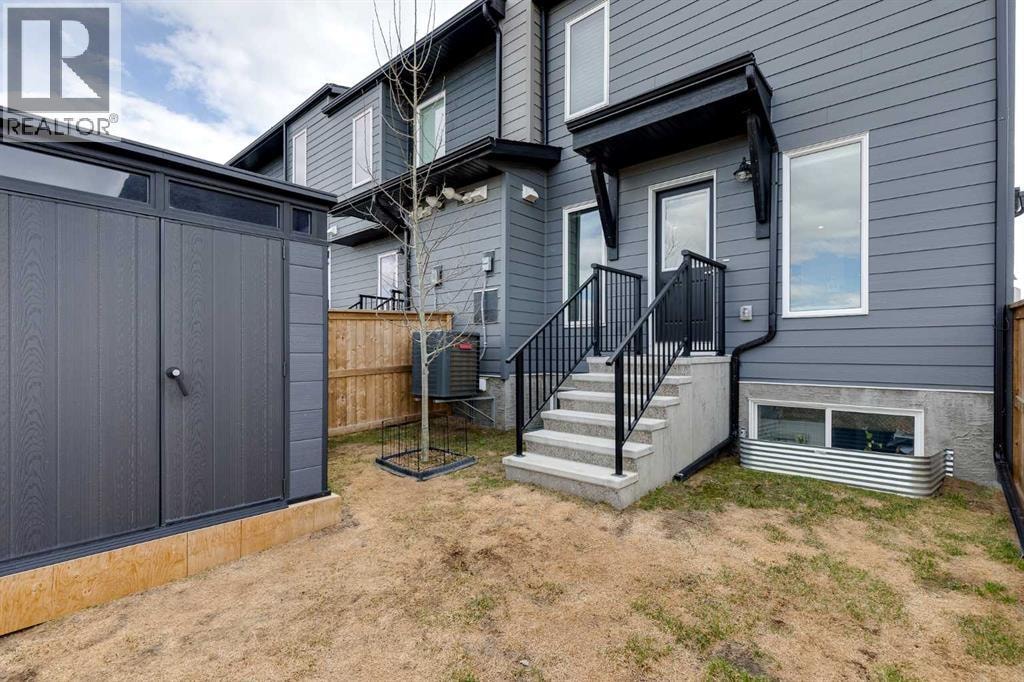 302, 260 Rowley Way NW — photo 32