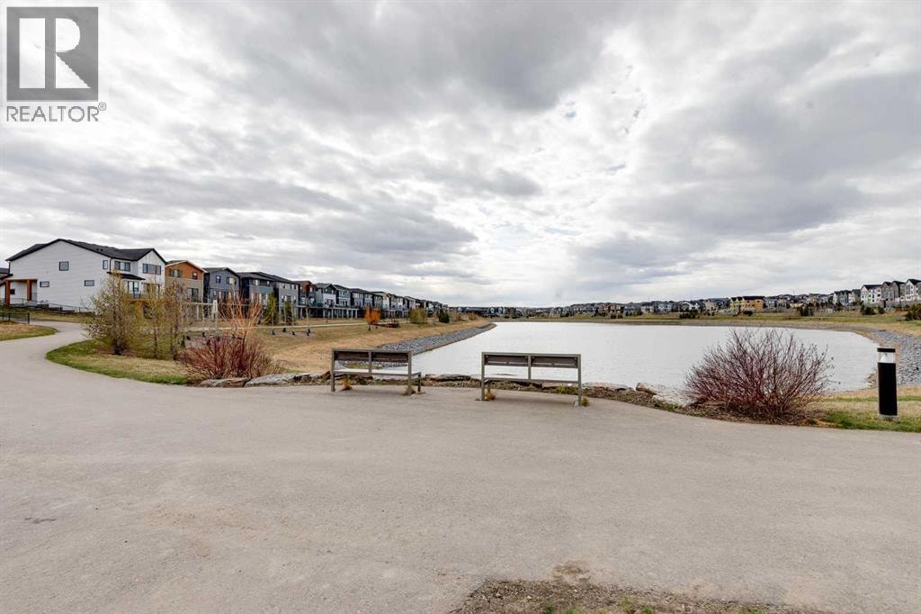 302, 260 Rowley Way NW — photo 38
