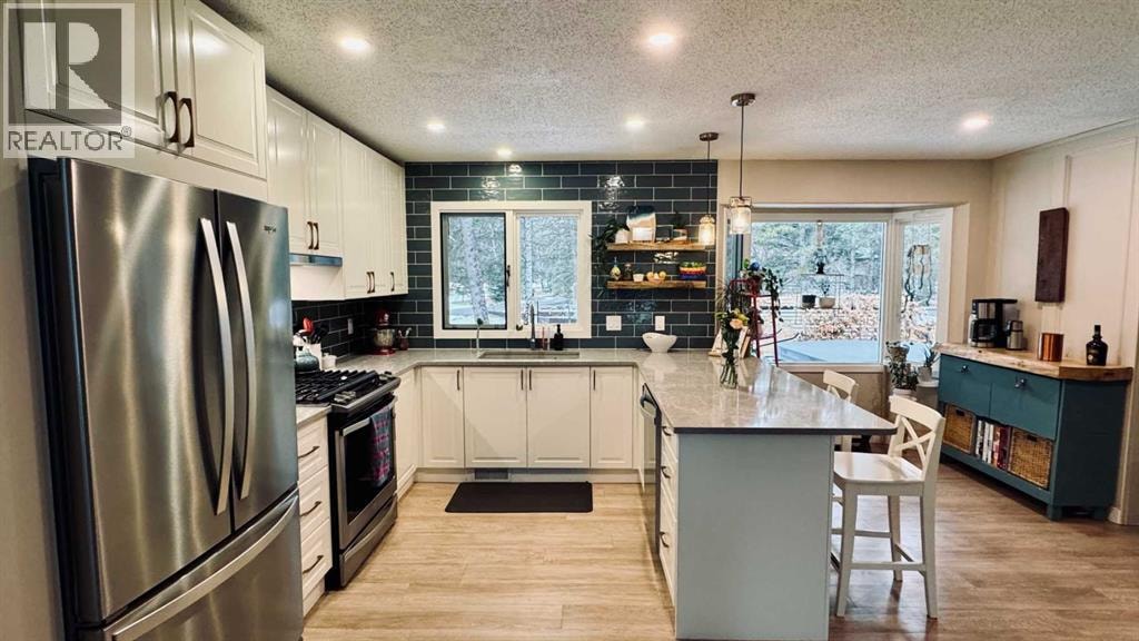 63 Wolf Drive — photo 2