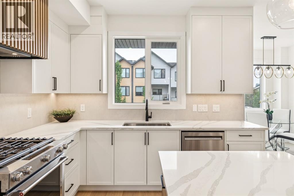 97 23 Street NW — photo 11