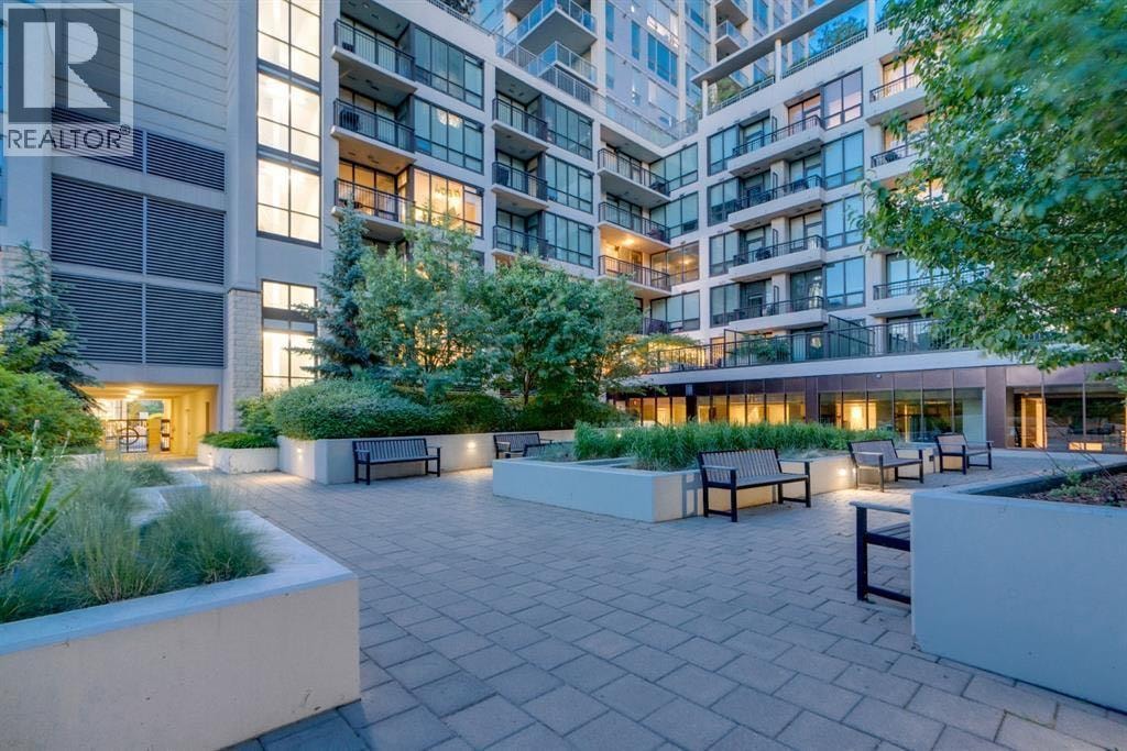 357, 222 Riverfront Avenue SW — photo 25