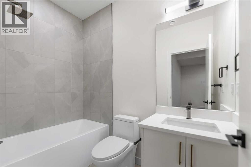 4651 79 Street NW — photo 41