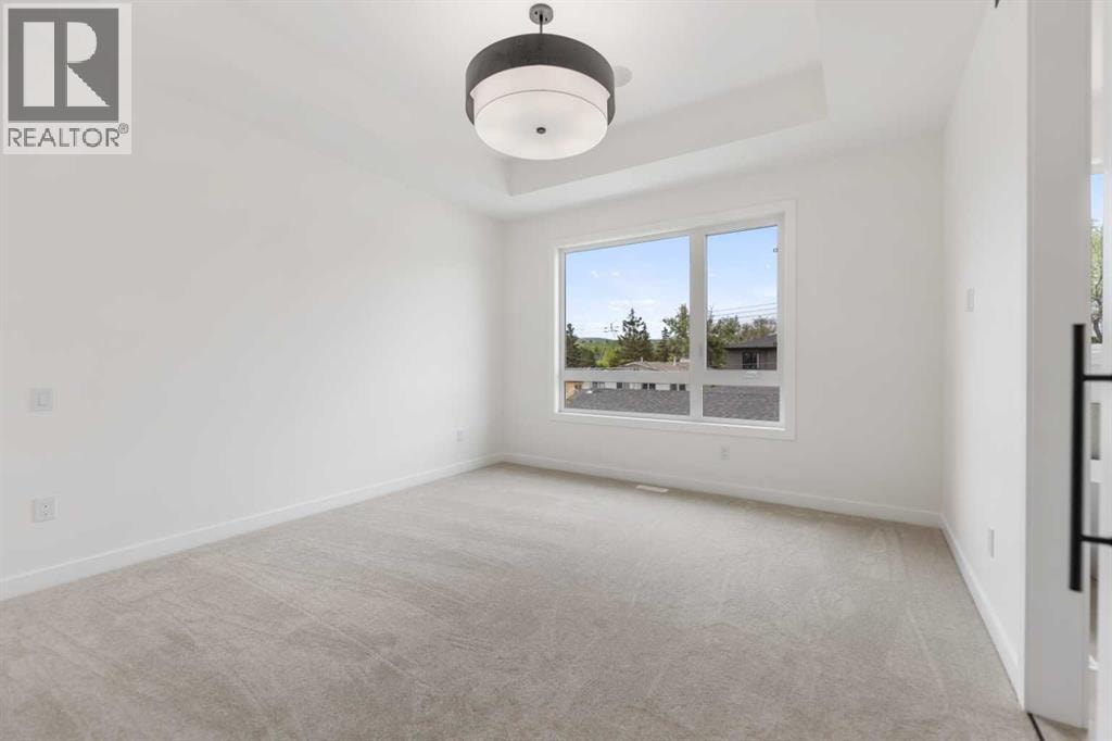 4651 79 Street NW — photo 32