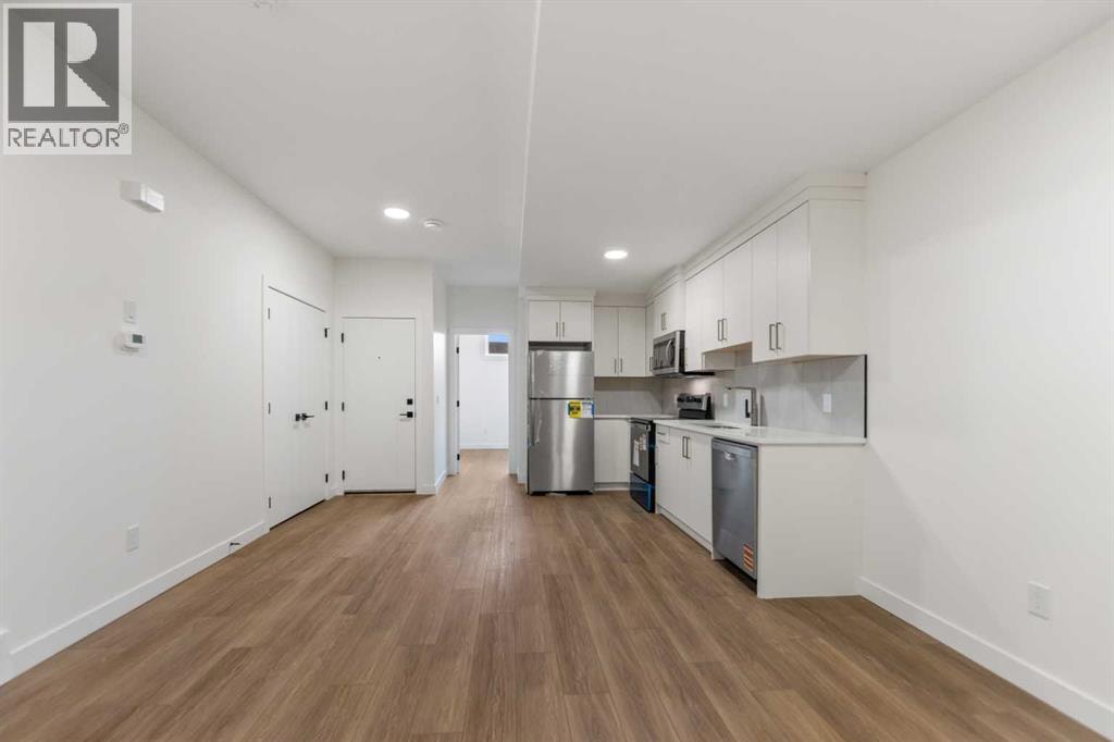 4651 79 Street NW — photo 40
