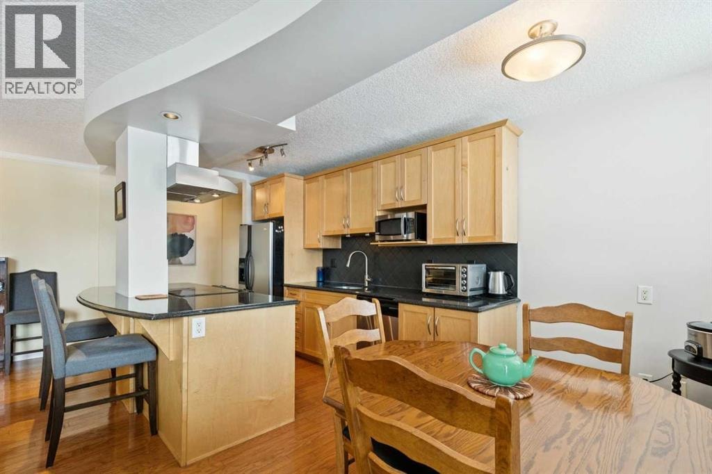 305, 1225 15 Avenue SW — photo 13