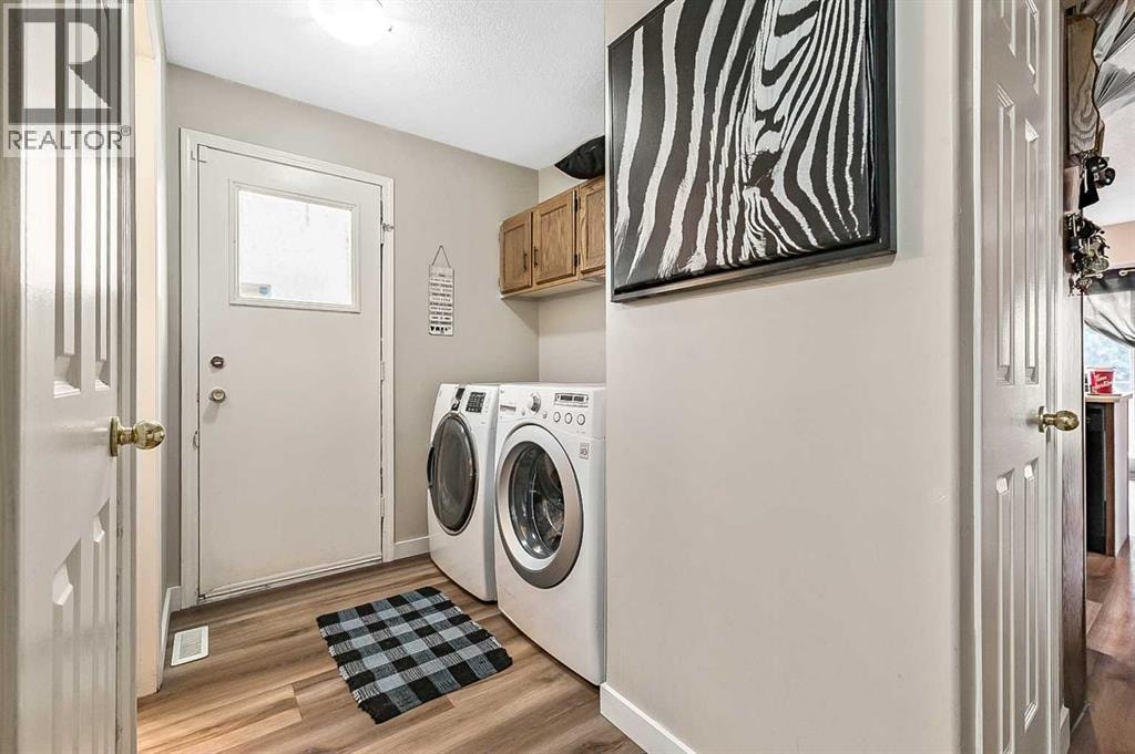 36 Millside Way SW — photo 16