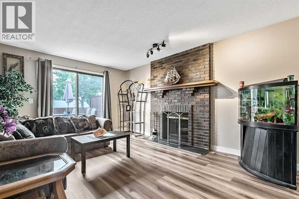 36 Millside Way SW — photo 7