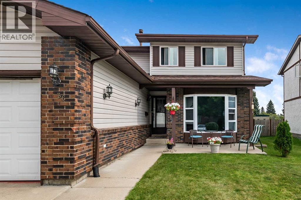 36 Millside Way SW — photo 2