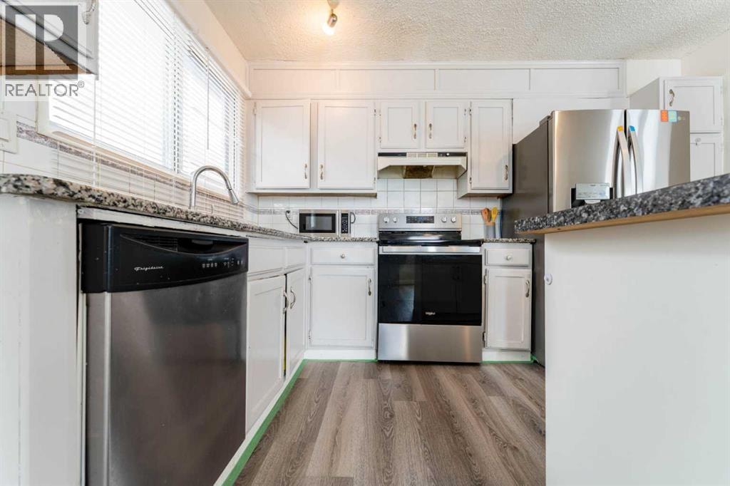 147 Templewood Drive NE — photo 8