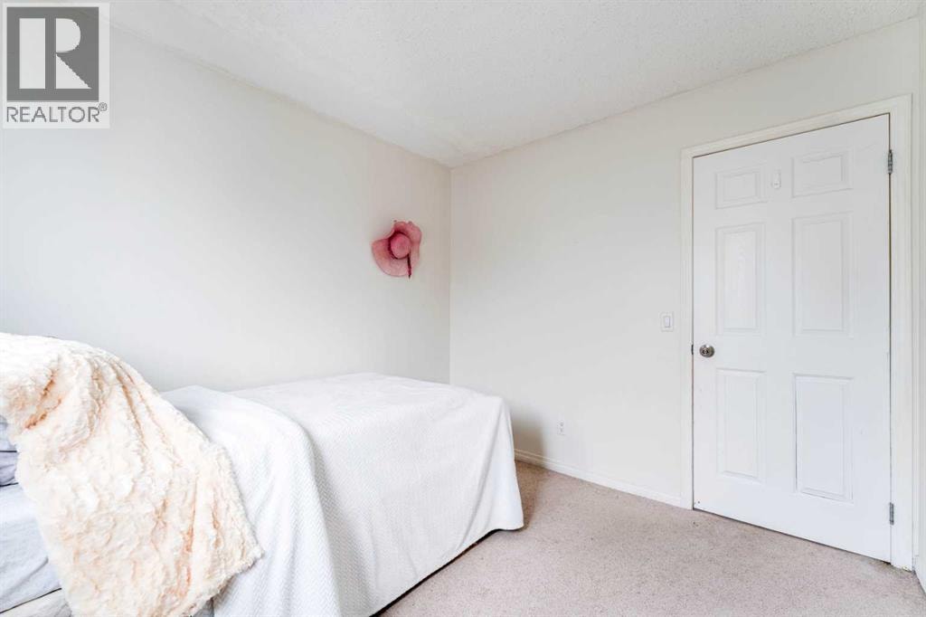 147 Templewood Drive NE — photo 17