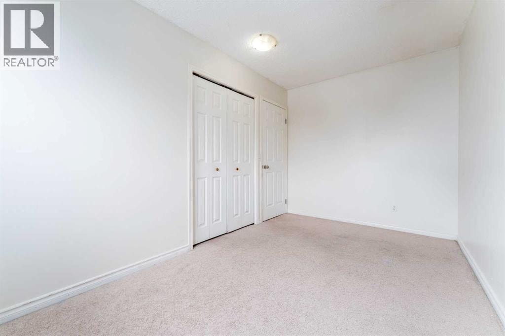 147 Templewood Drive NE — photo 10