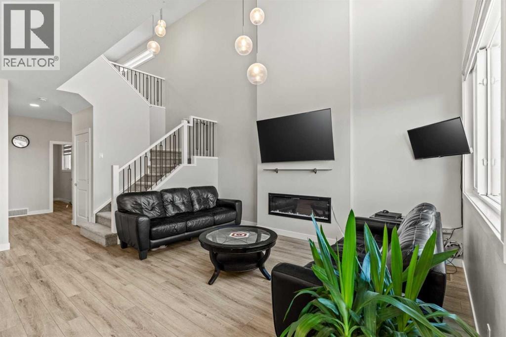 283 Belvedere Drive SE — photo 10