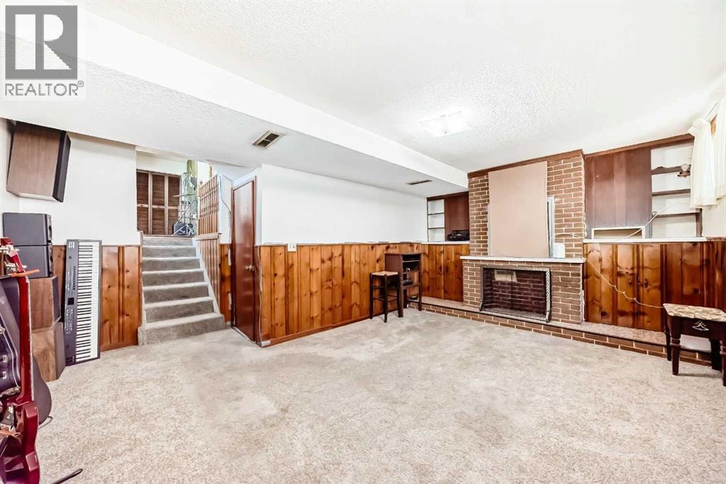 4407 Bowness Road NW — photo 18