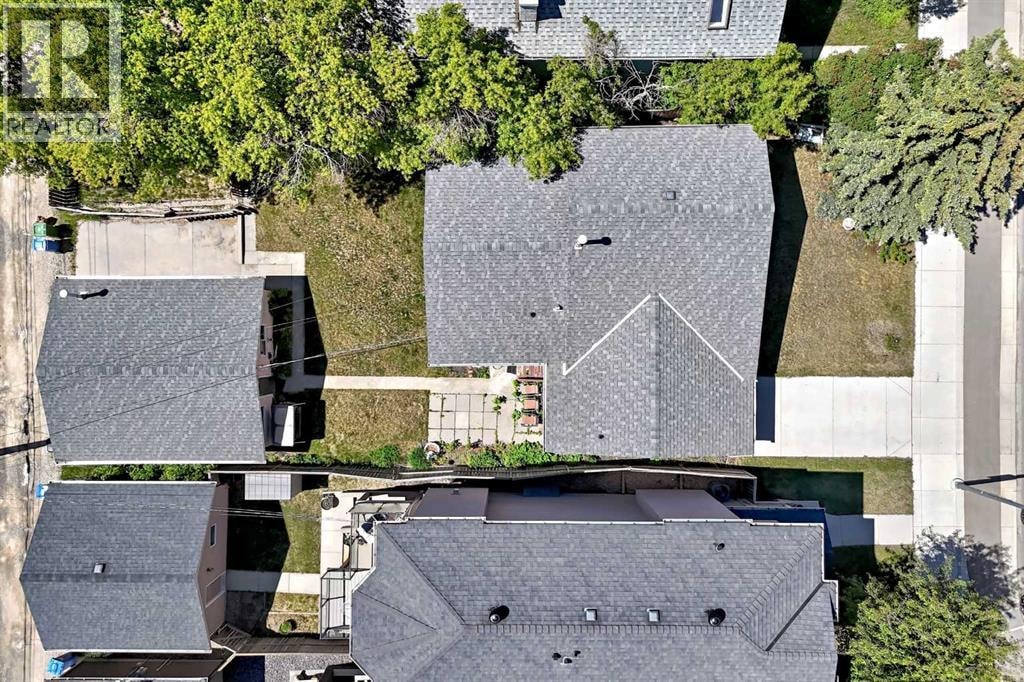 4407 Bowness Road NW — photo 32
