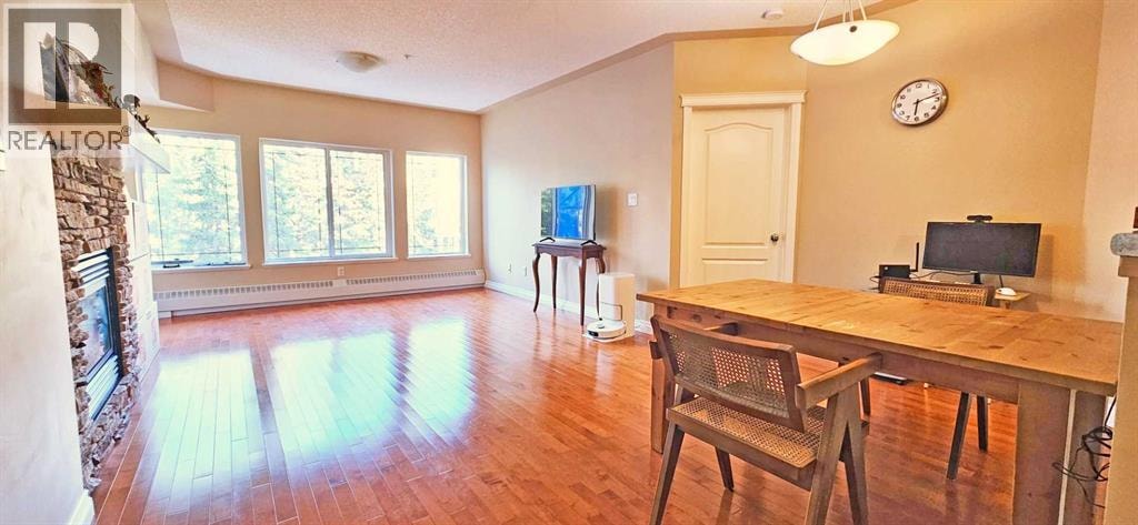 305, 30 Discovery Ridge Close SW — photo 12