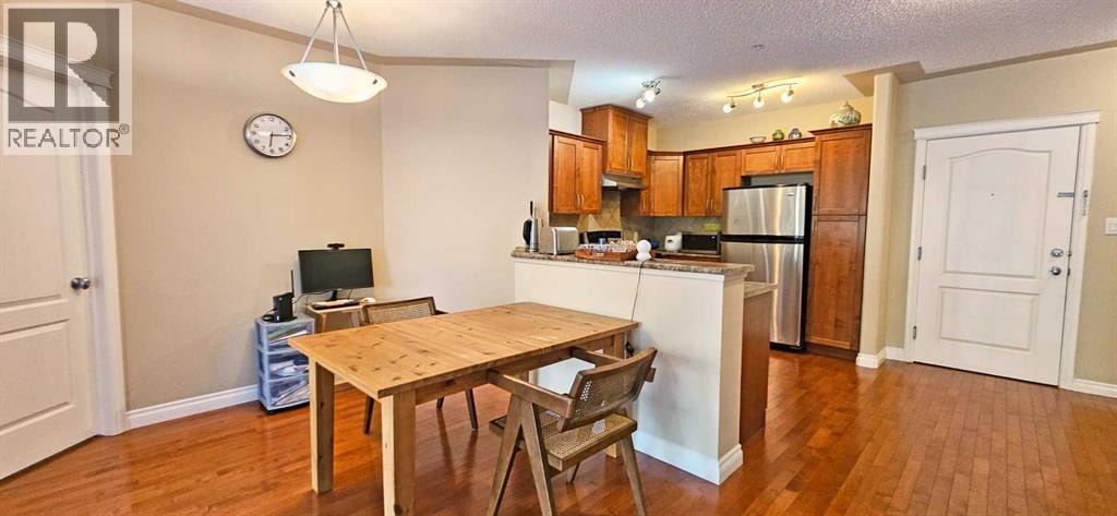 305, 30 Discovery Ridge Close SW — photo 10