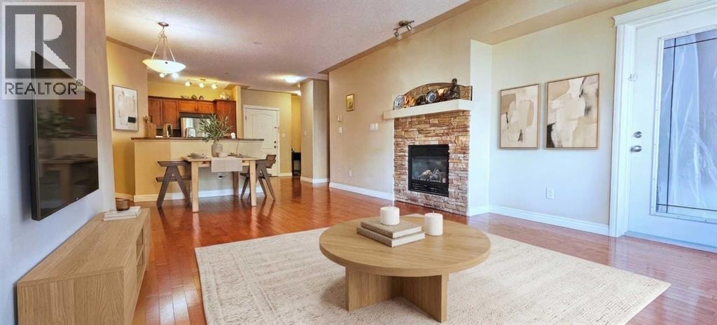 305, 30 Discovery Ridge Close SW — photo 16