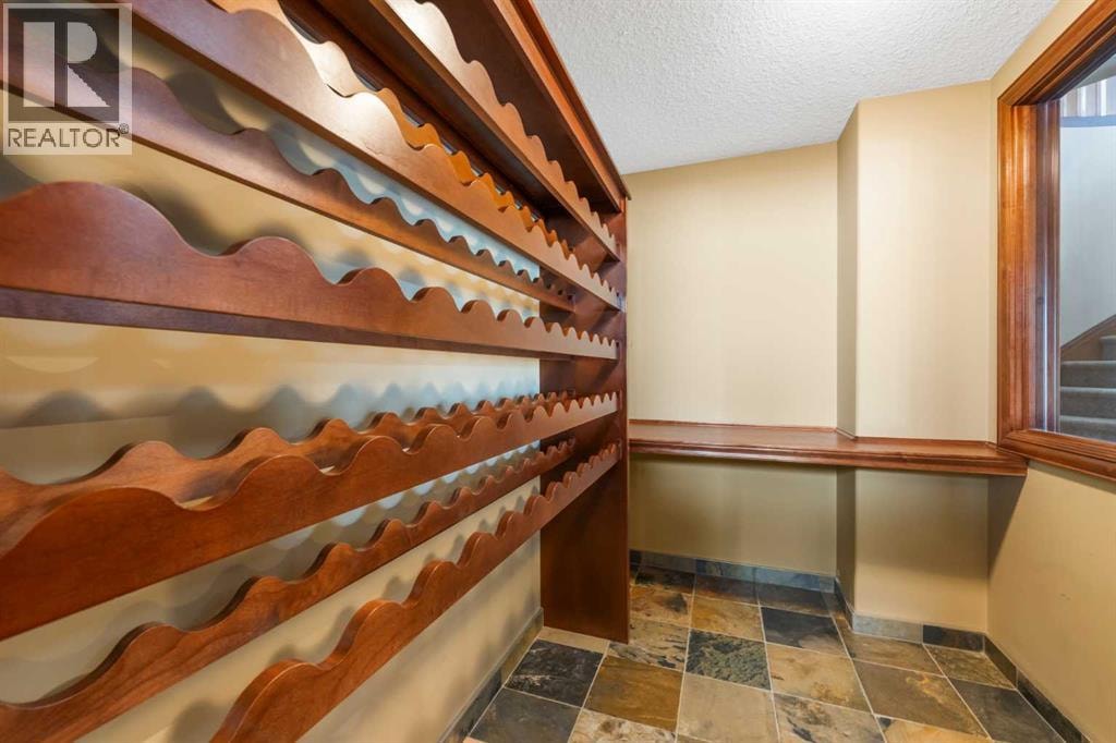 8 Coulee Park SW — photo 27