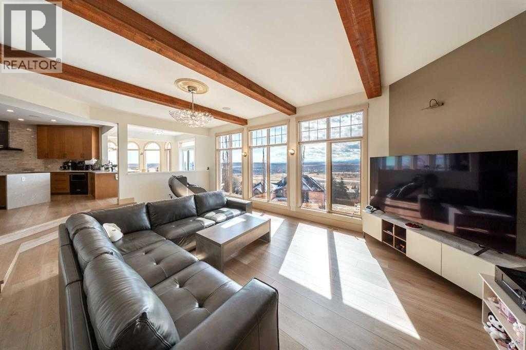 39 Slopes Grove SW — photo 9