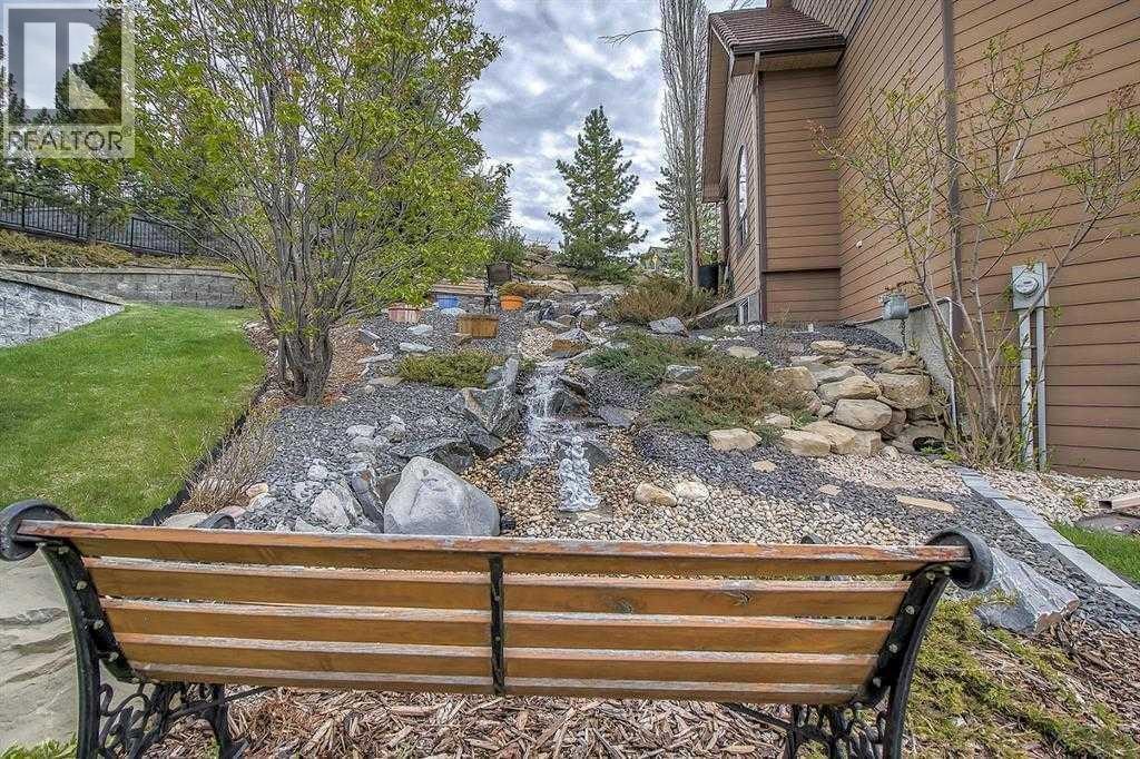 39 Slopes Grove SW — photo 27