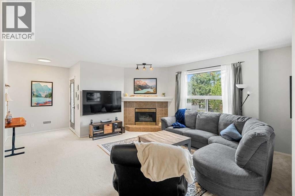 94 Edgebrook Heights NW — photo 33