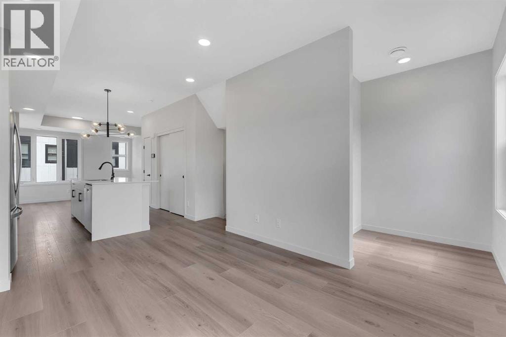 120 Arbour Lake Court NW — photo 3