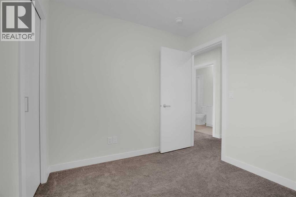 59 D'arcy Boulevard — photo 33