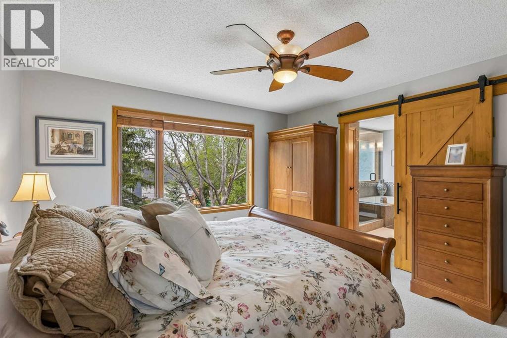 187 Hampshire Close NW — photo 31