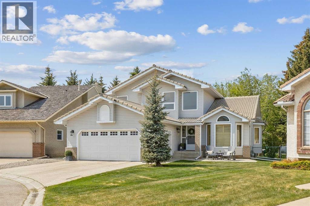 187 Hampshire Close NW — photo 4