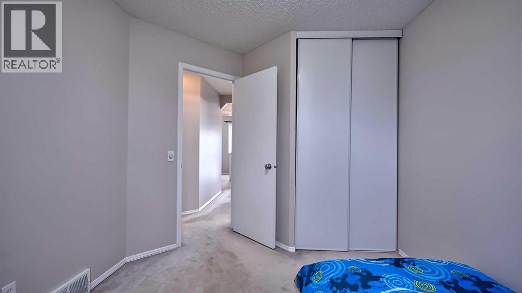 20 Tuscany Valley Park NW — photo 19