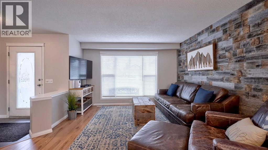20 Tuscany Valley Park NW — photo 4