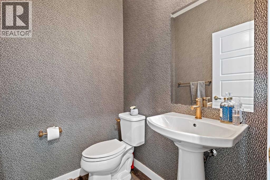22 Howse Mount NE — photo 24