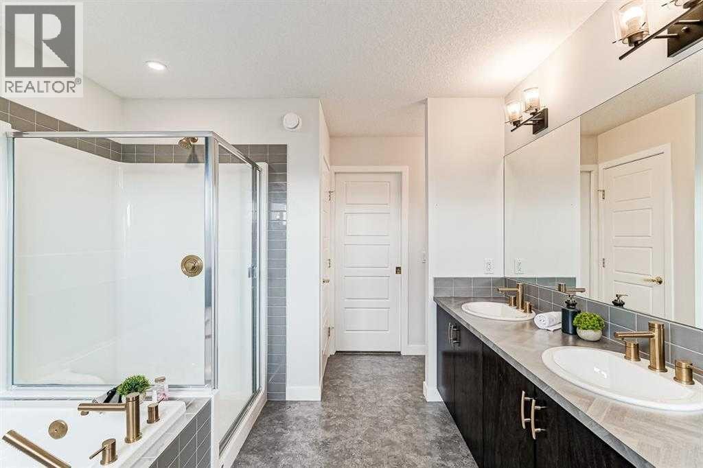 22 Howse Mount NE — photo 48